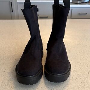 Time and Tru Black Ankle Boots